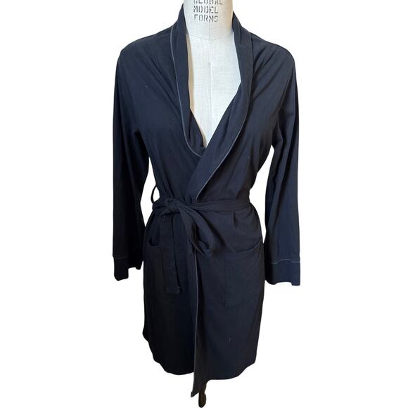 pact Short Lightweight Robe in Black Size Medium - Picture 1 of 4
